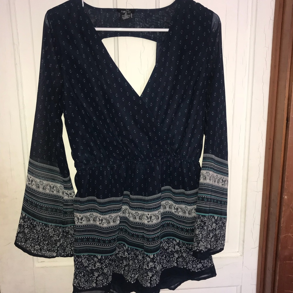 Shades of blue long sleeve romper